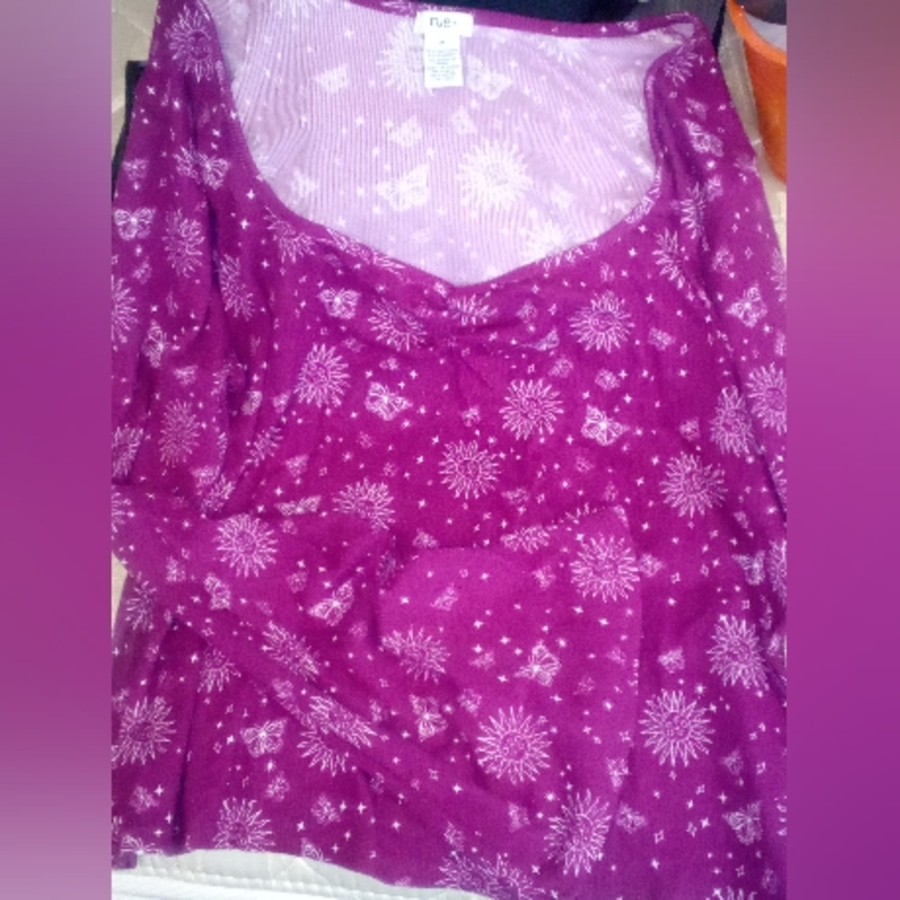 Rue 21 angel sleeve shirt